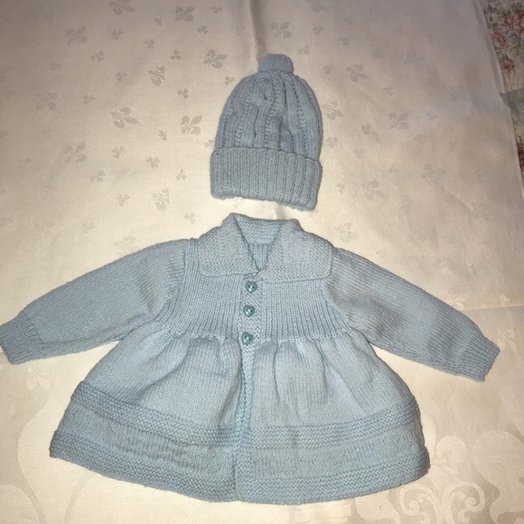 Hand Knit Baby Sweater - Picture 1 of 3